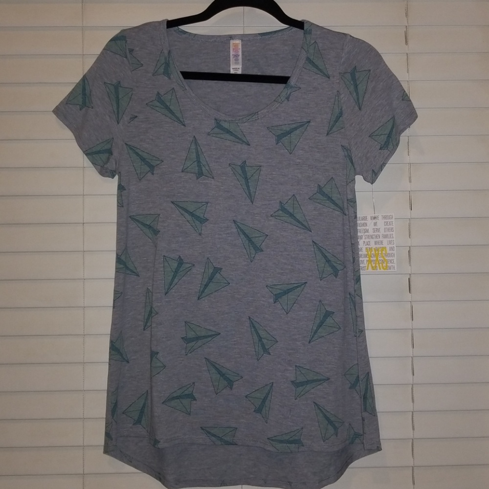 NWT XXS LuLaRoe Classic T